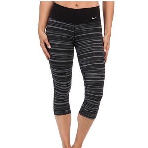 Nike Advanced Running Tight Fit Capri